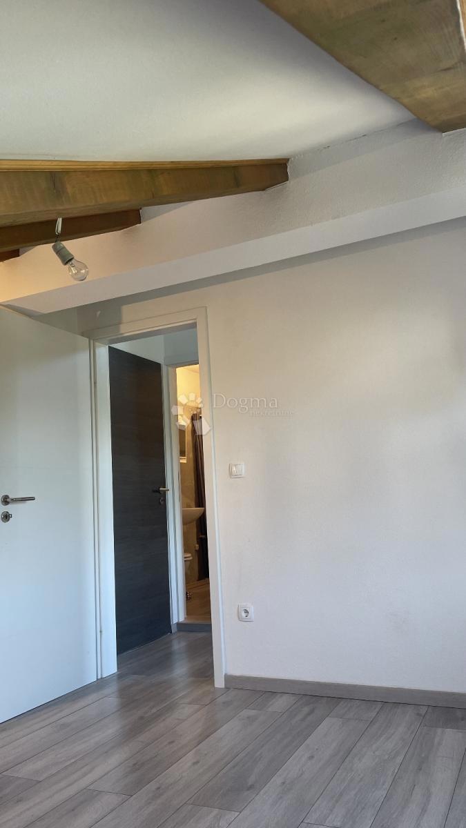 Appartamento Lumbarda, 112m2