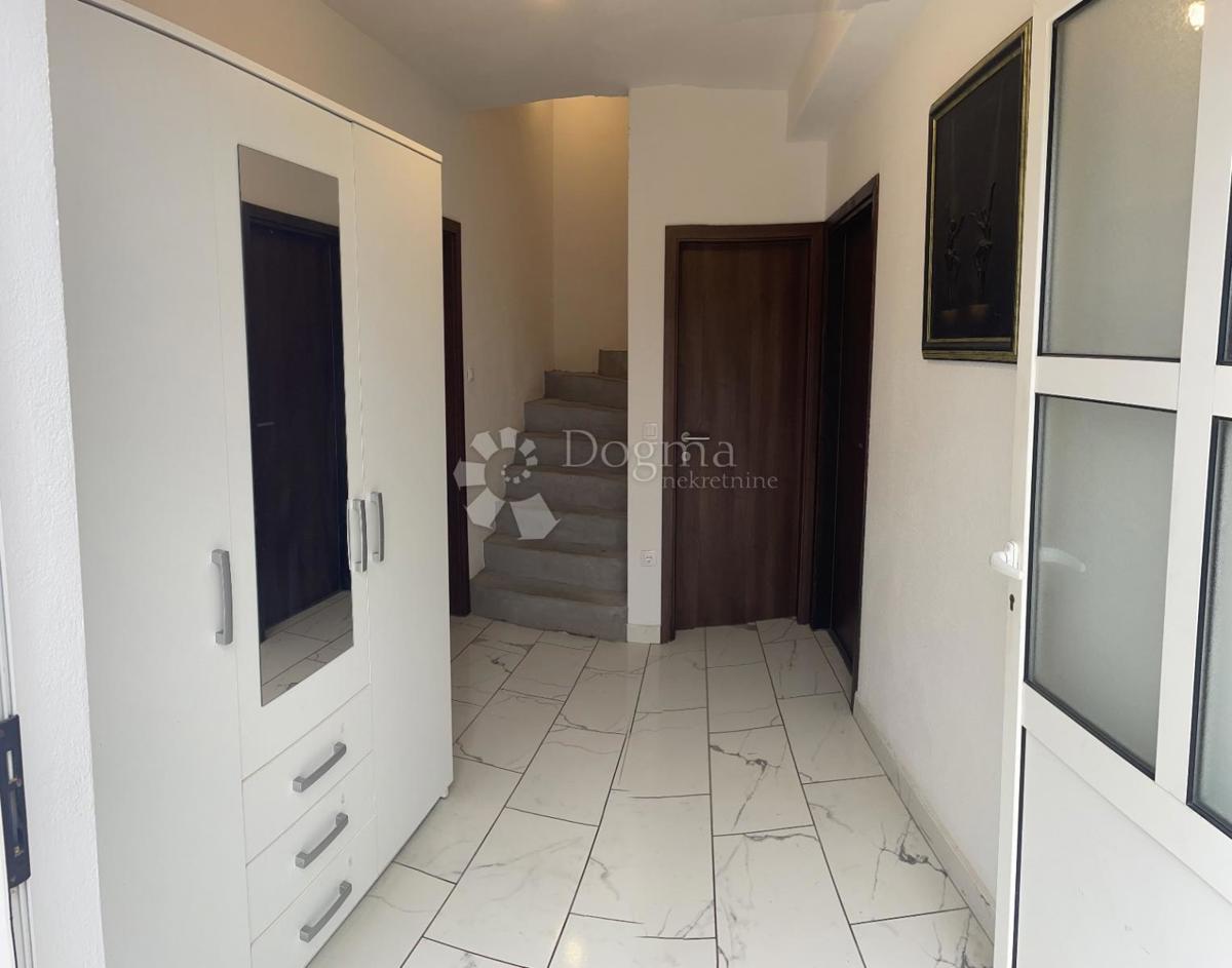 Appartamento Lumbarda, 112m2