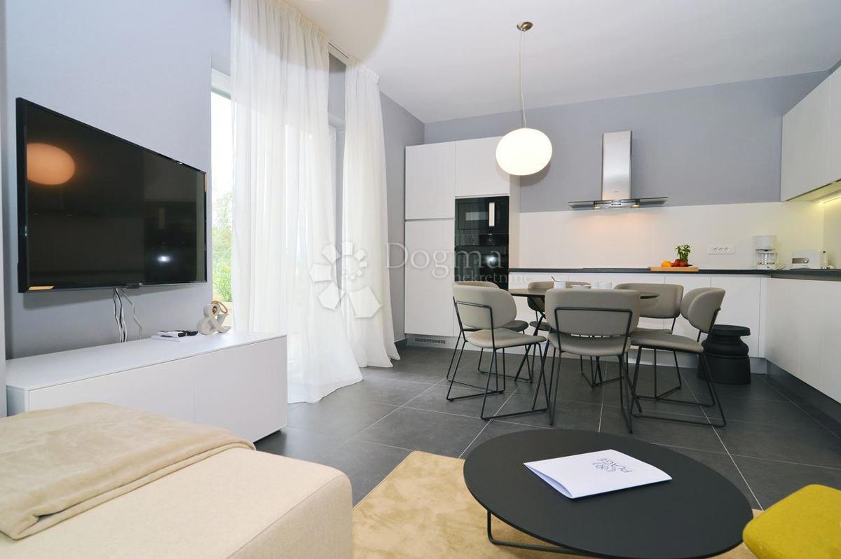 LOVRAN – Appartamento Esclusivo a 50 Metri dal Mare