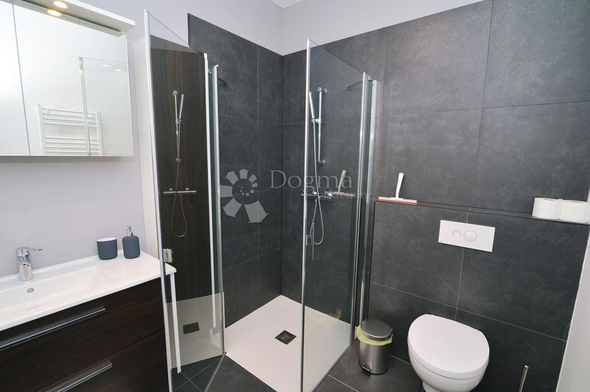 LOVRAN – Appartamento Esclusivo a 50 Metri dal Mare