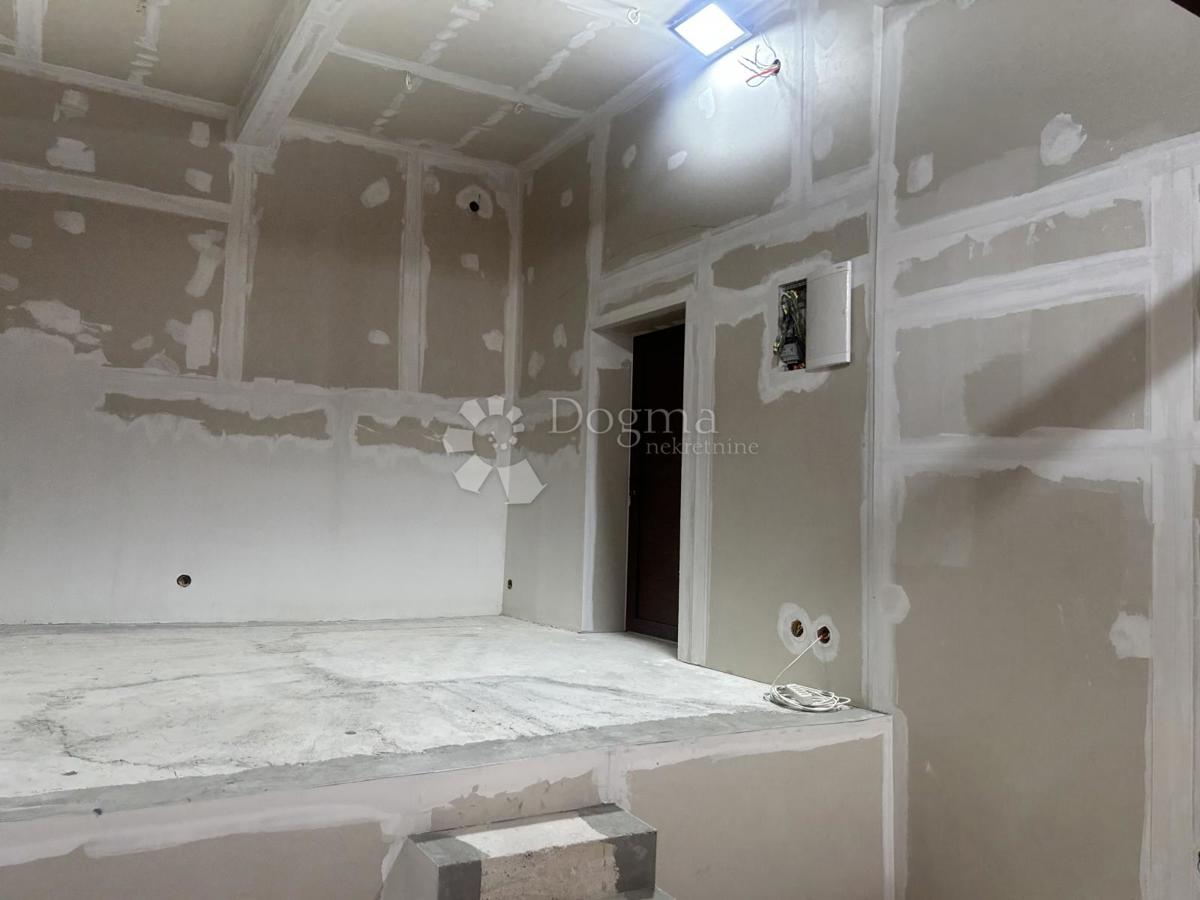 Locale commerciale Volosko, Opatija, 85,60m2