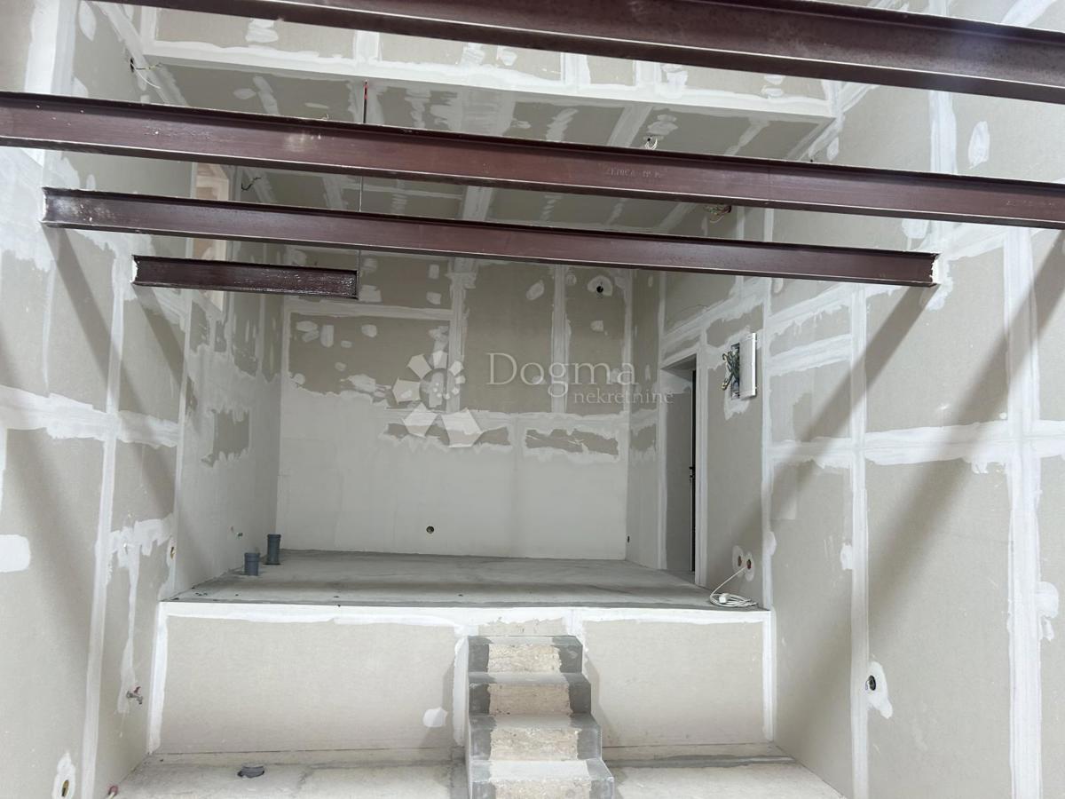 Locale commerciale Volosko, Opatija, 85,60m2