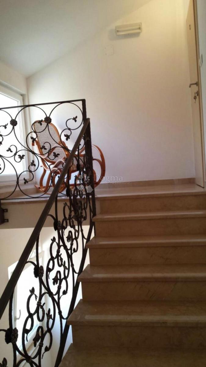 Casa Mastrinka, Trogir - Okolica, 156m2