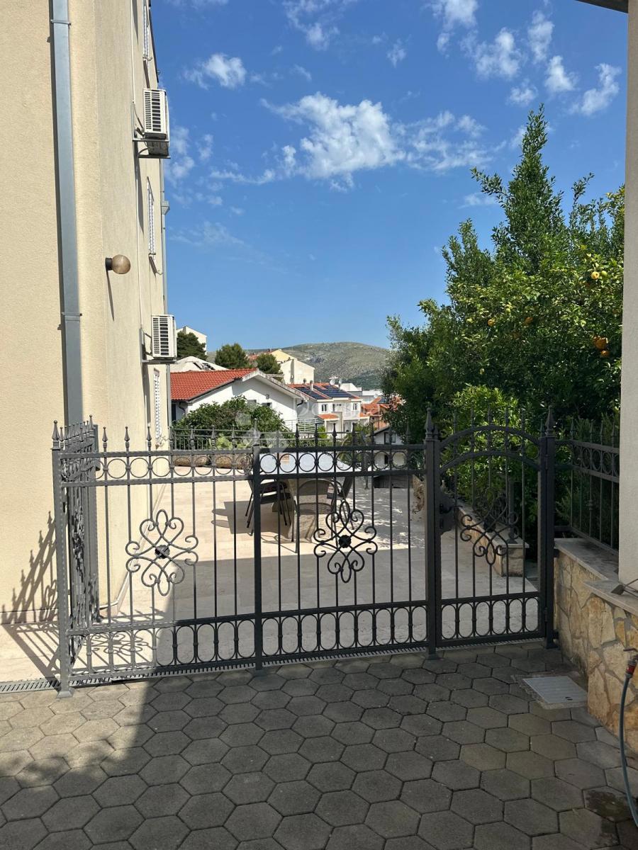 Casa Mastrinka, Trogir - Okolica, 156m2