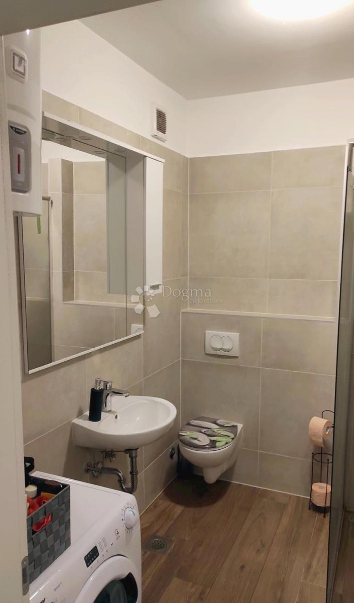 Appartamento open space di 52 m2 con terrazza e garage – Kastav