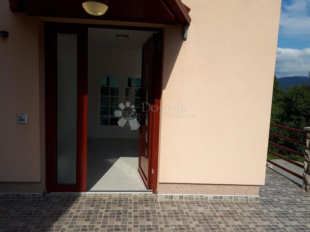 Spaziosa casa di lusso a Korenica