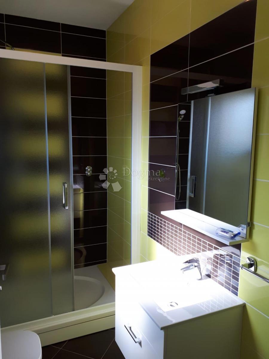 Spaziosa casa di lusso a Korenica