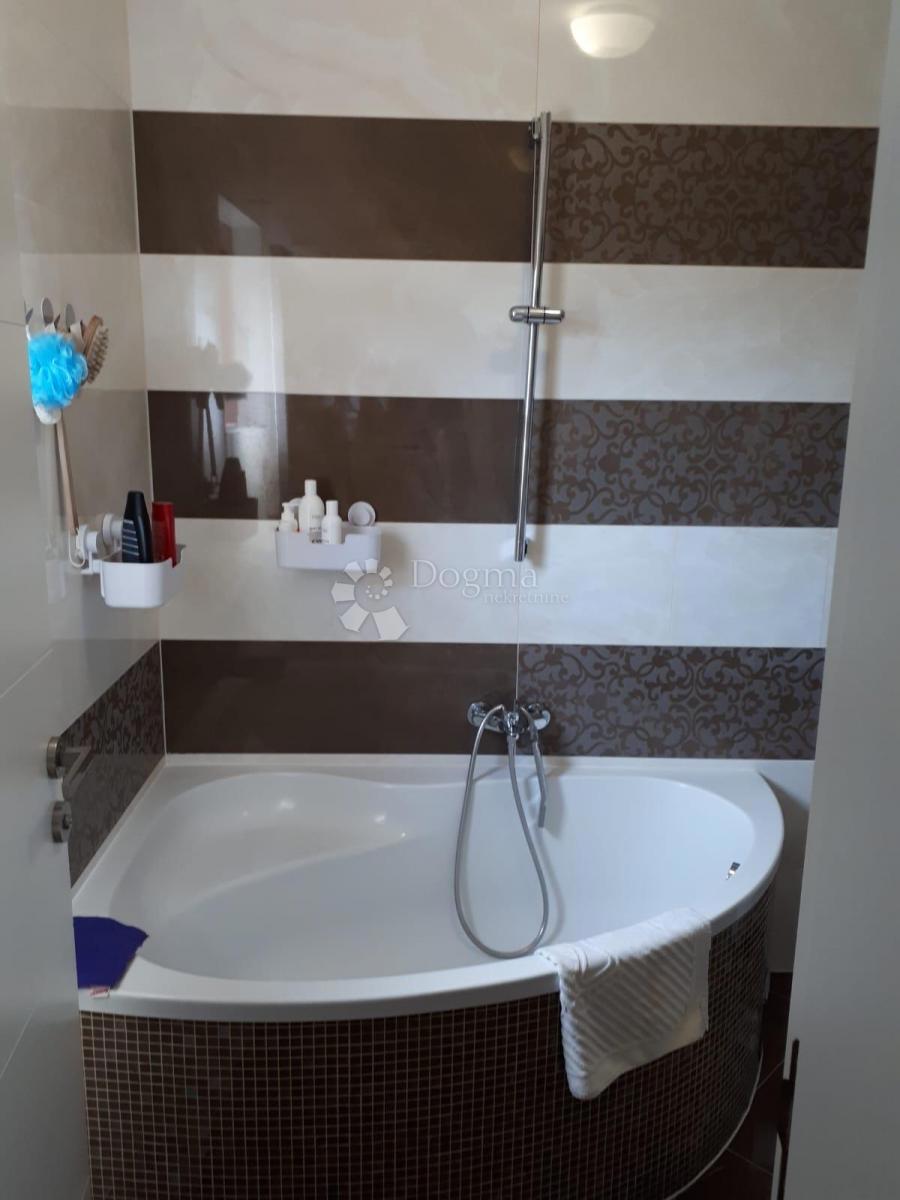 Spaziosa casa di lusso a Korenica