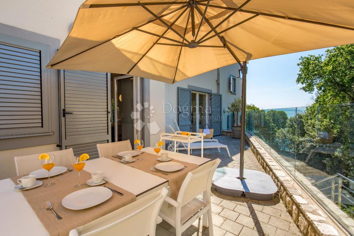 LOVRAN – Appartamento Esclusivo a 50 Metri dal Mare