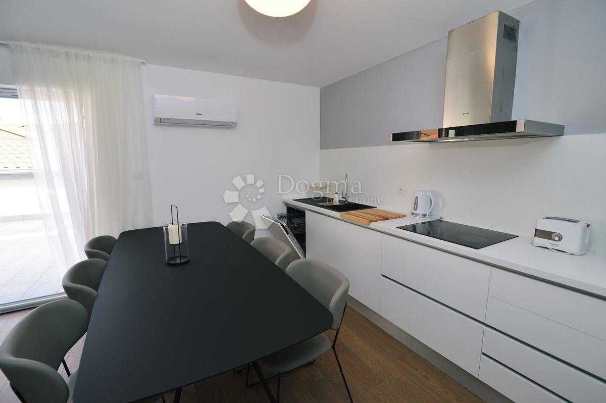 LOVRAN – Appartamento Esclusivo a 50 Metri dal Mare