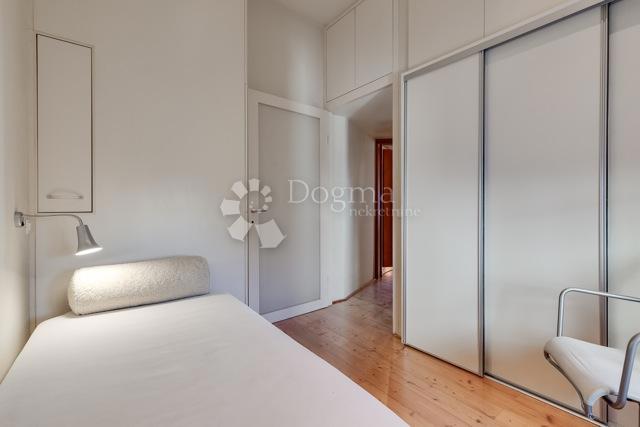 Allogio Branimirova Obala, Zadar, 94m2