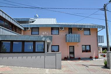 Casa Brodsko Vinogorje, Slavonski Brod, 872m2