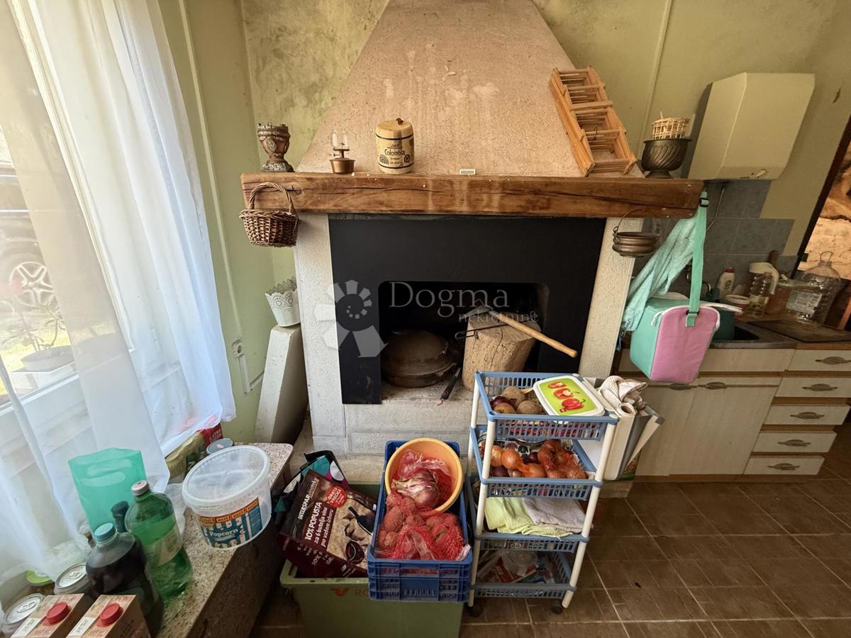 Allogio Hreljići, Marčana, 316m2