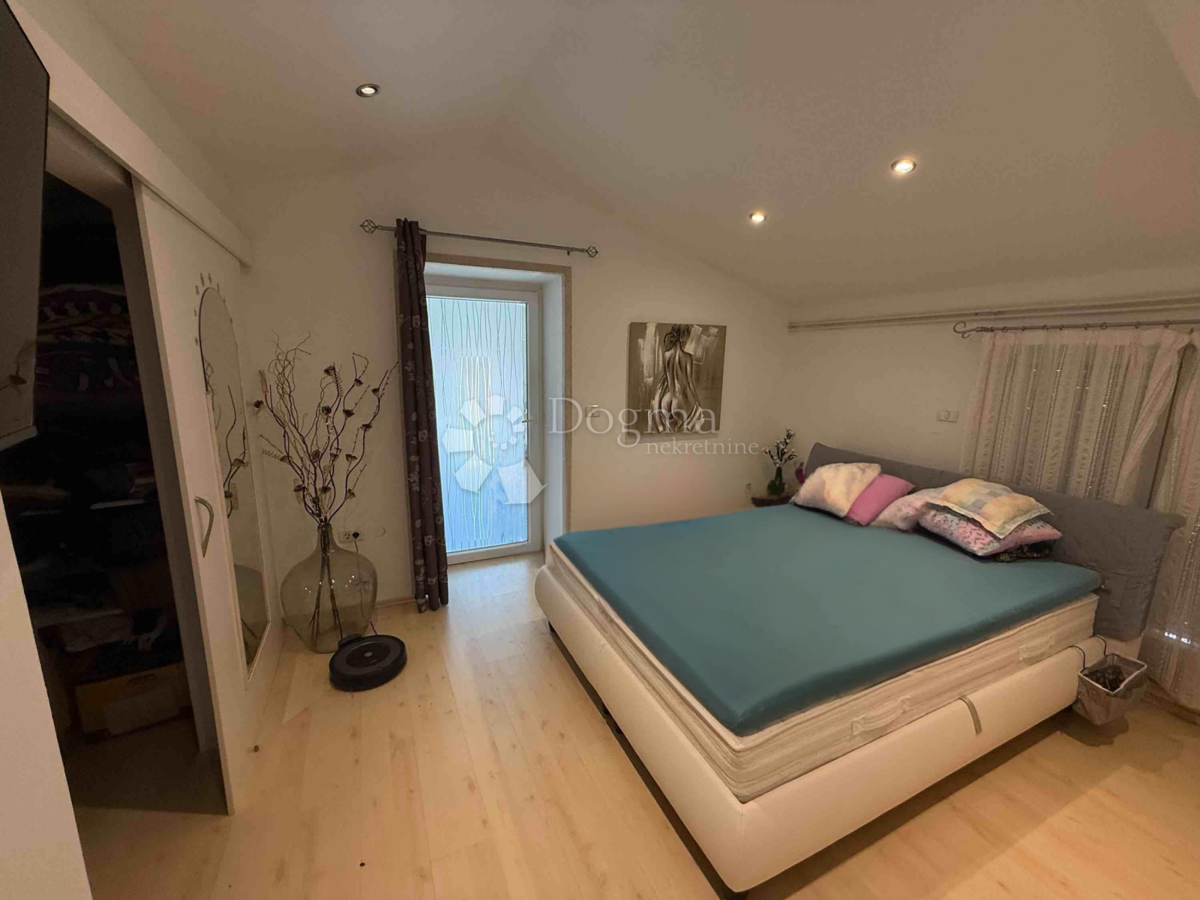 Allogio Hreljići, Marčana, 316m2