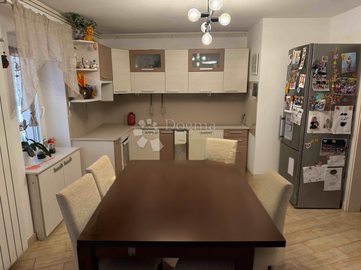 Allogio Hreljići, Marčana, 316m2