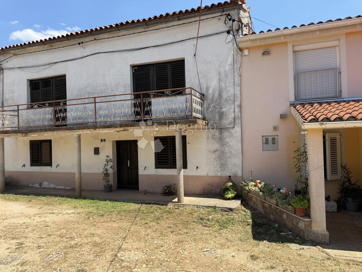 Allogio Hreljići, Marčana, 316m2