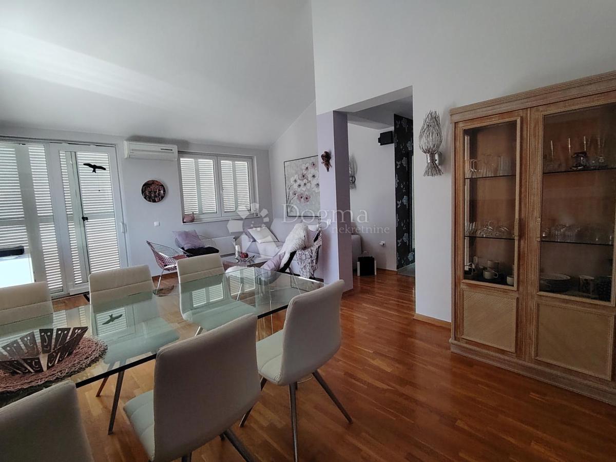 Appartamento Novigrad, 122,39m2