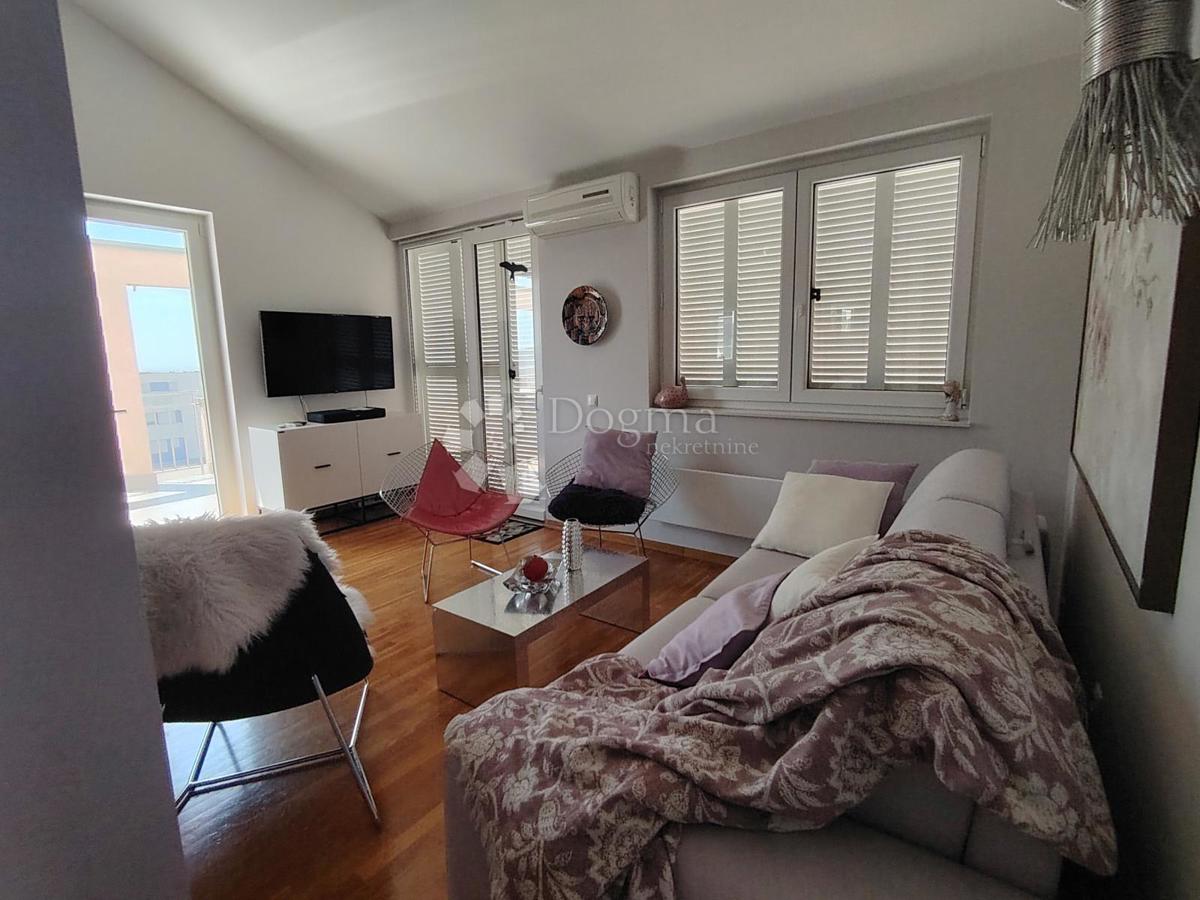 Appartamento Novigrad, 122,39m2