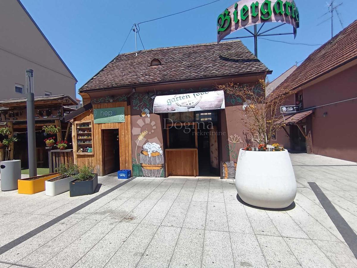 Locale commerciale Centar, Slavonski Brod, 135m2