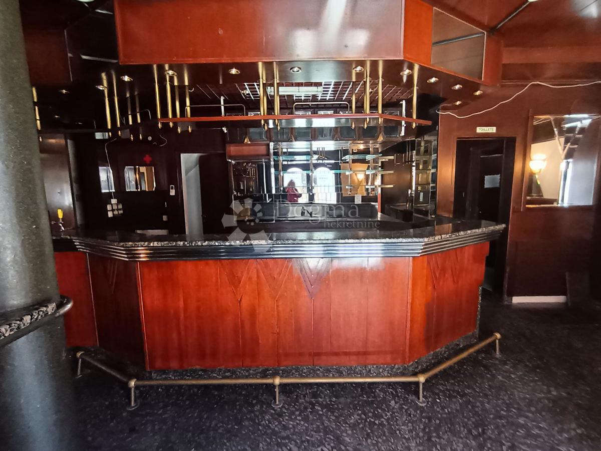 Locale commerciale Centar, Slavonski Brod, 135m2