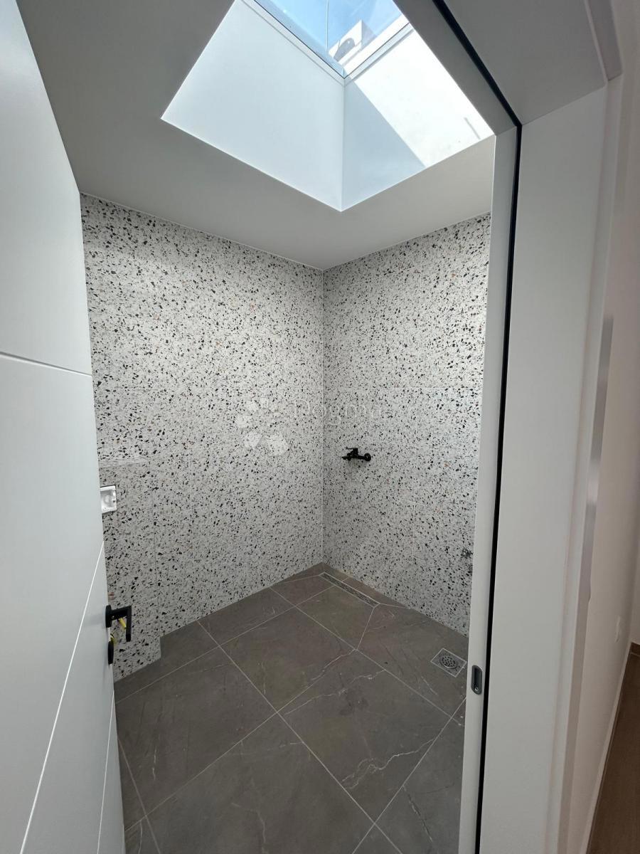 Allogio Šimuni, Pag, 94,64m2