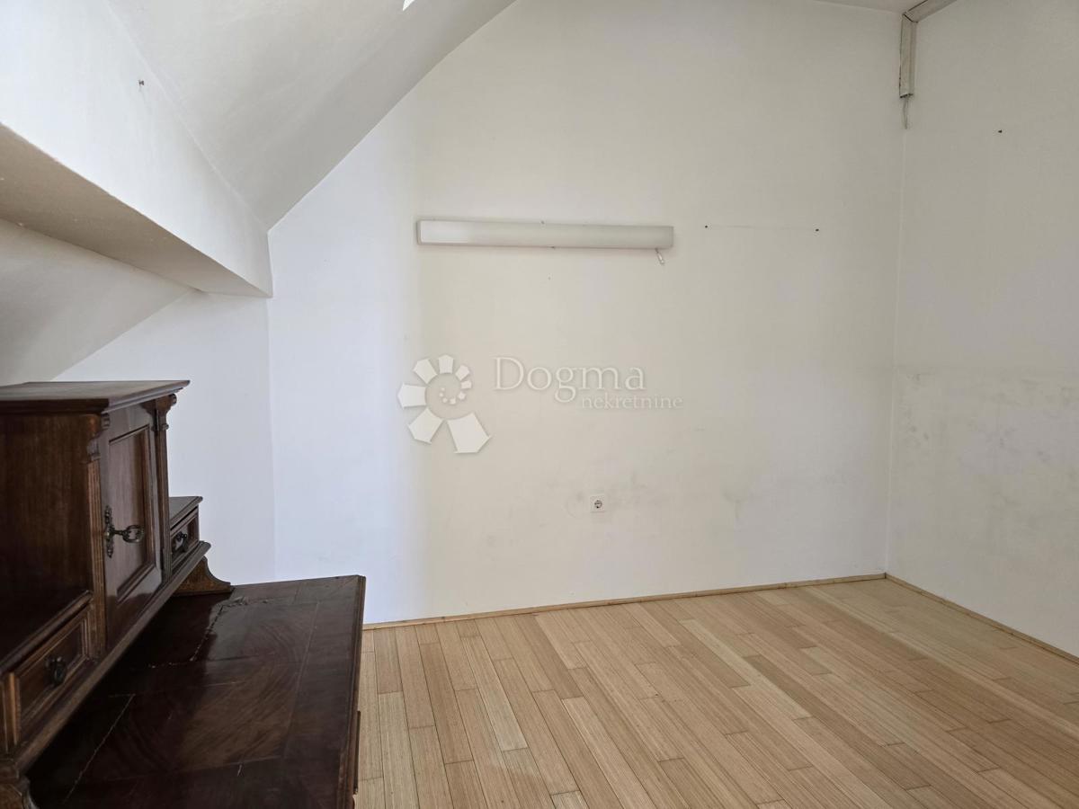 Allogio Centar, Varaždin, 82m2