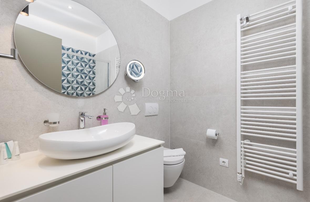 Allogio Centar, Rijeka, 156m2