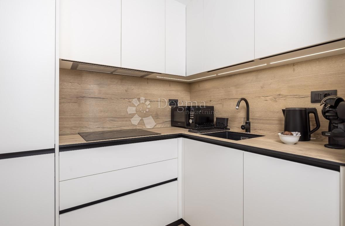 Allogio Centar, Rijeka, 156m2