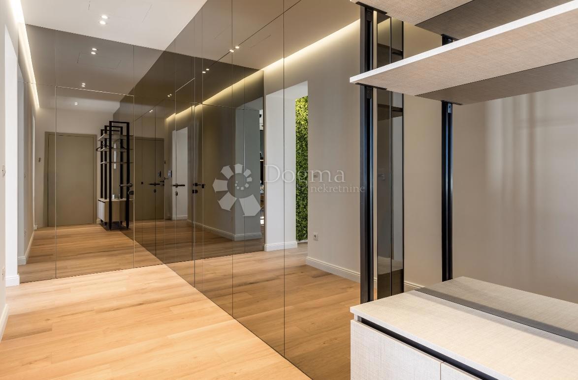 Allogio Centar, Rijeka, 156m2