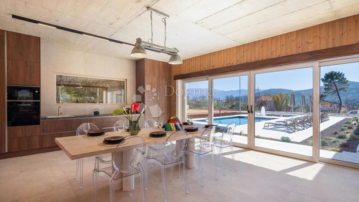 Casa Prisoje, Dicmo, 240m2