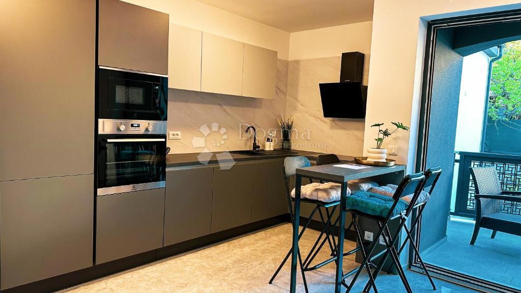 3 appartamenti a Pješćana uvala