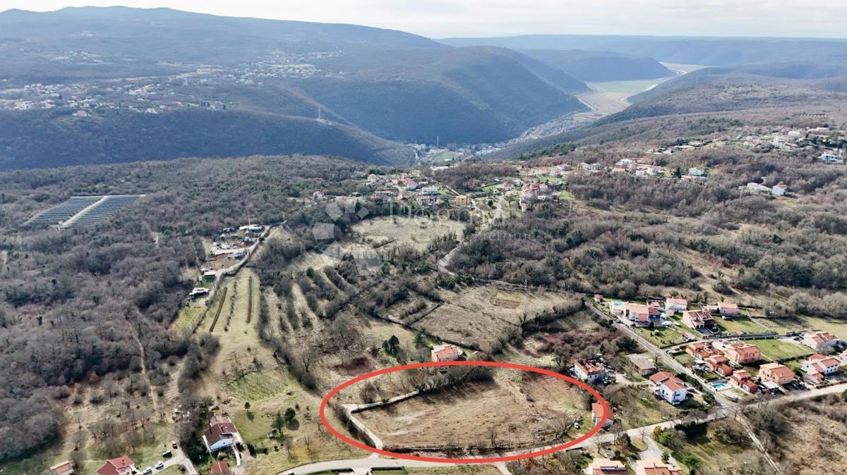 Terreno edificabile Labin, 1.260m2