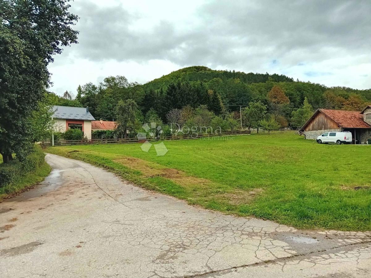 Terreno edificabile Prozor, Otočac, 2.003m2