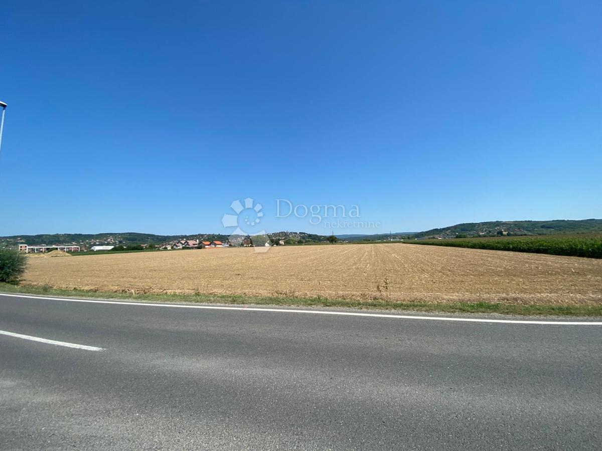 Terreno edificabile Livada, Slavonski Brod, 4.587m2