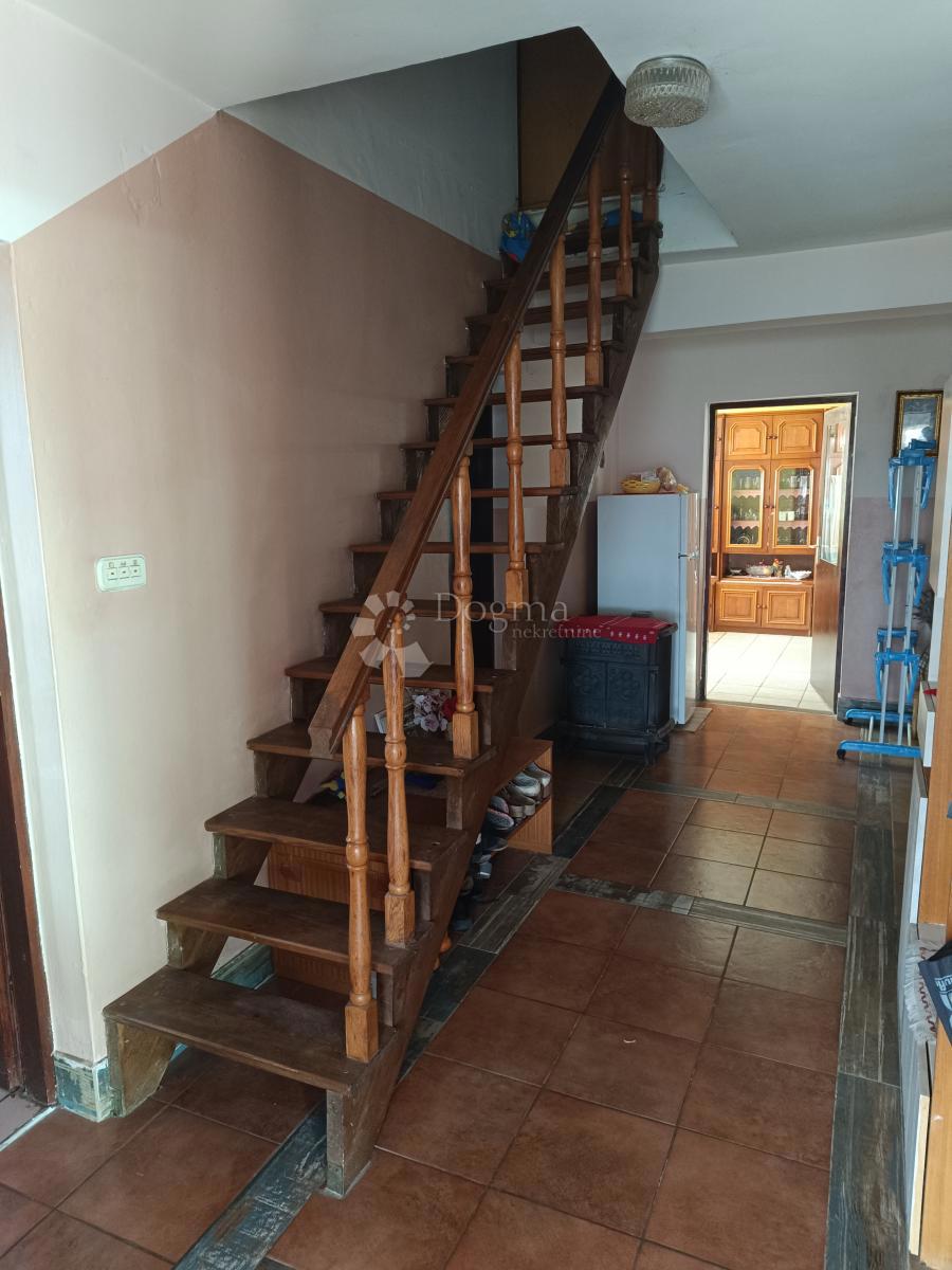 Casa Aljmaš, Erdut, 415m2