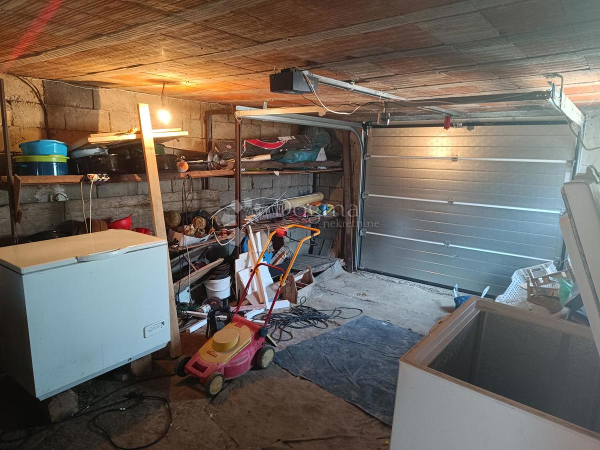 Casa Aljmaš, Erdut, 415m2