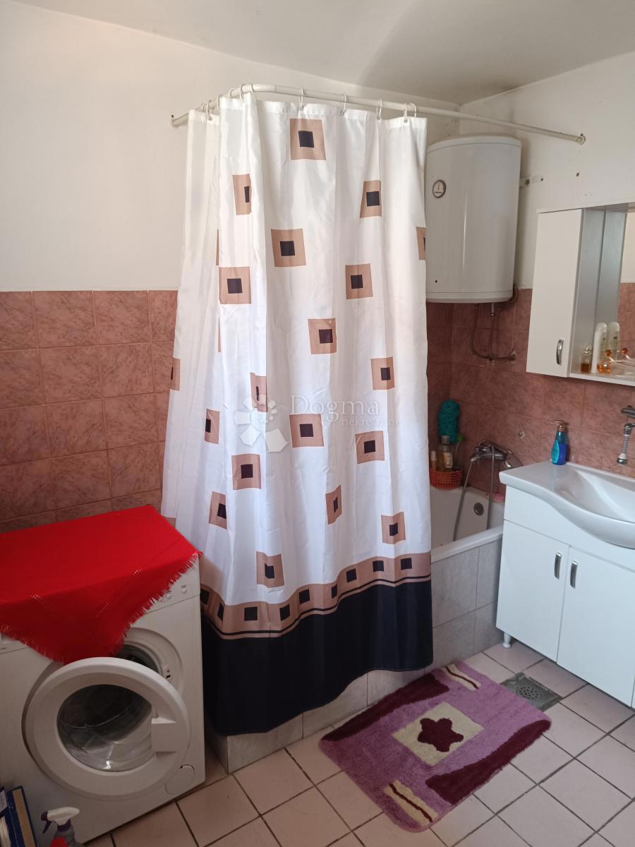 Casa Aljmaš, Erdut, 415m2