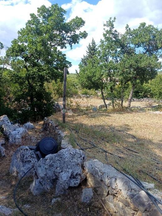 Terreno edificabile Veliki Bročanac, Klis, 1.736m2