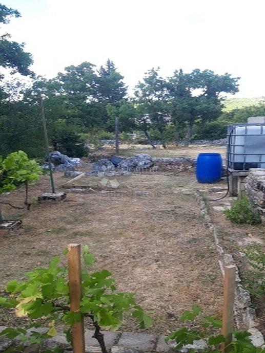 Terreno edificabile Veliki Bročanac, Klis, 1.736m2