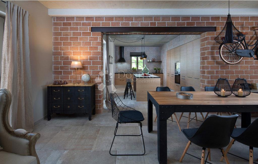 Casa Divšići, Marčana, 220m2