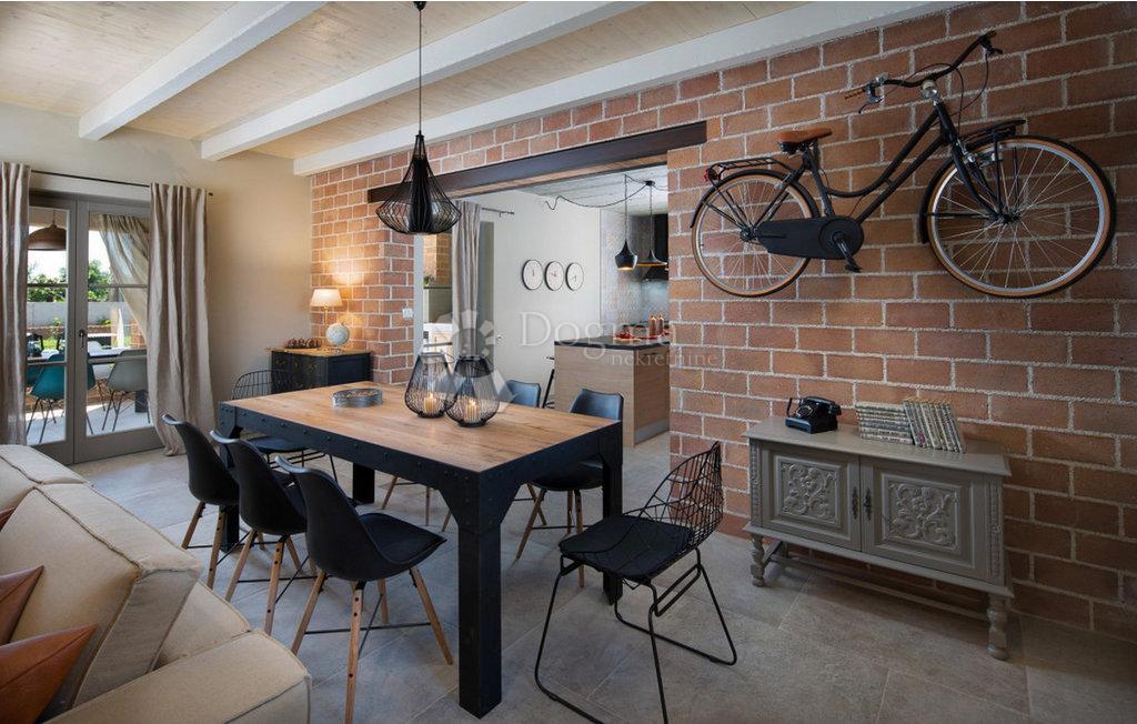 Casa Divšići, Marčana, 220m2