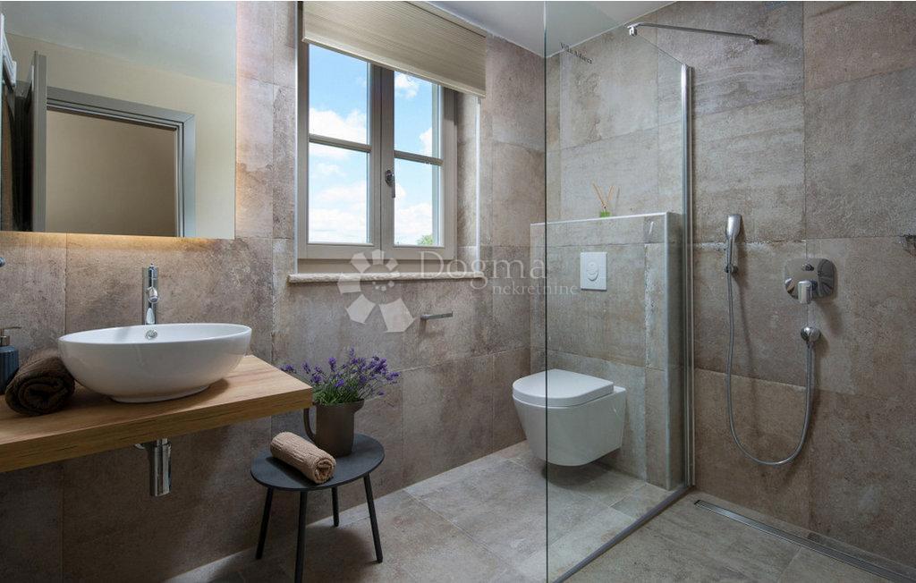 Casa Divšići, Marčana, 220m2