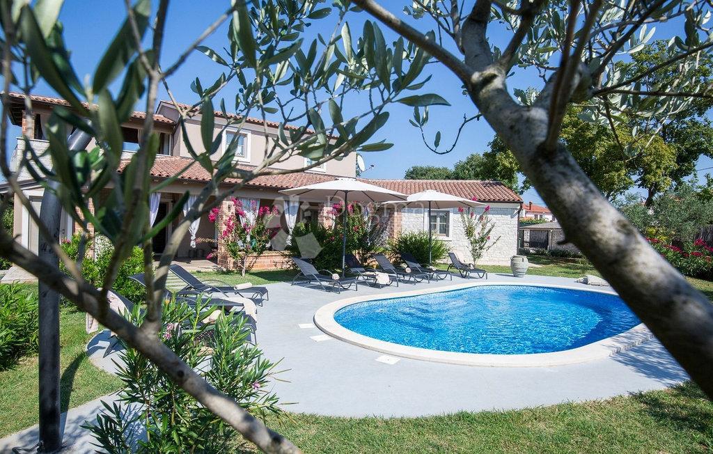 Casa Divšići, Marčana, 220m2