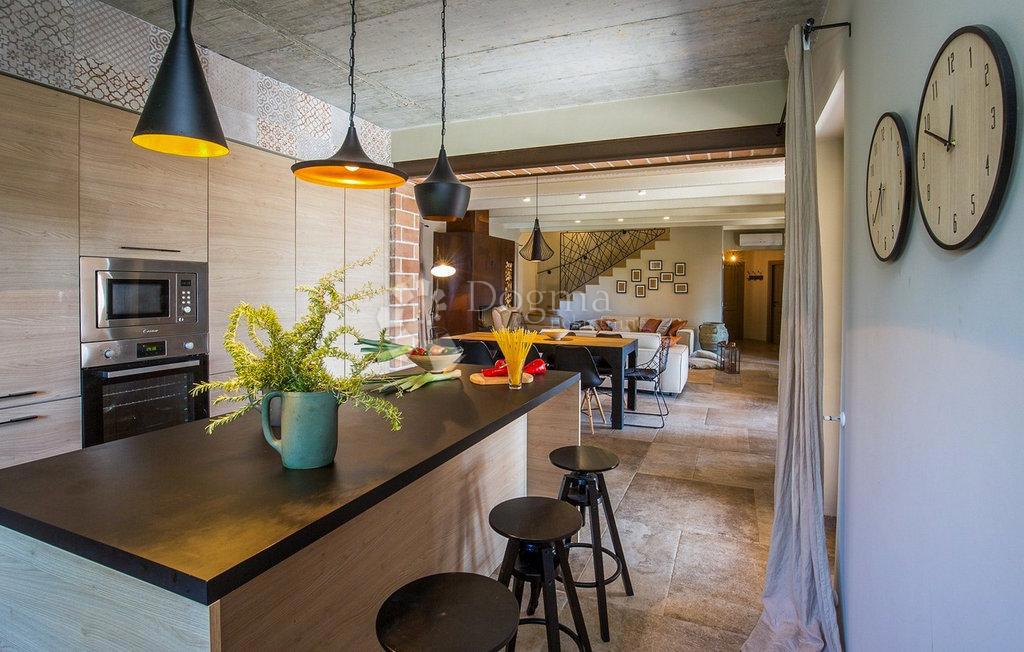 Casa Divšići, Marčana, 220m2