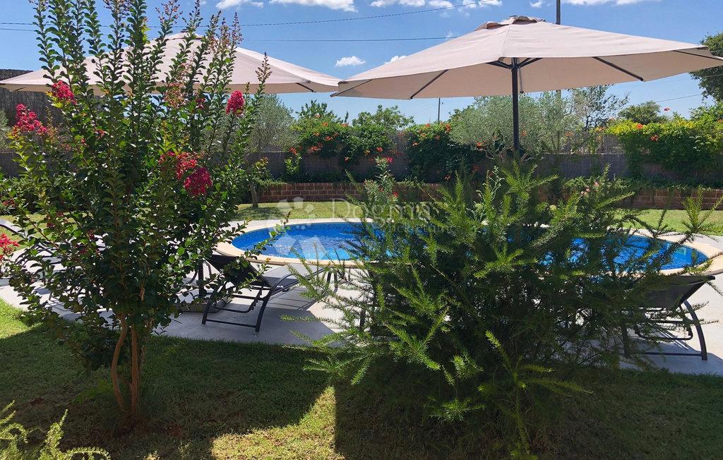 Casa Divšići, Marčana, 220m2