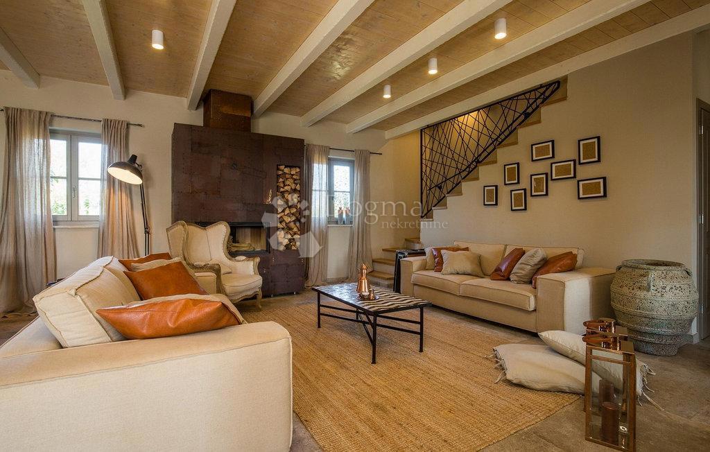 Casa Divšići, Marčana, 220m2