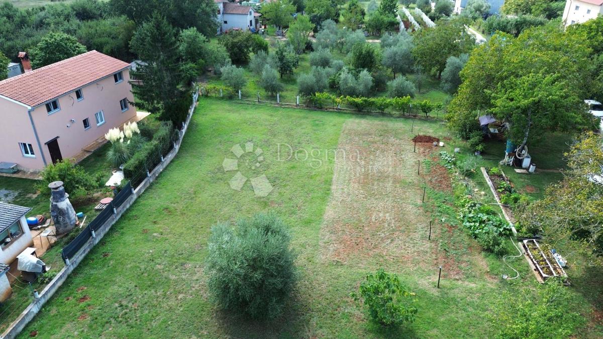 Terreno Loborika, Marčana, 658m2