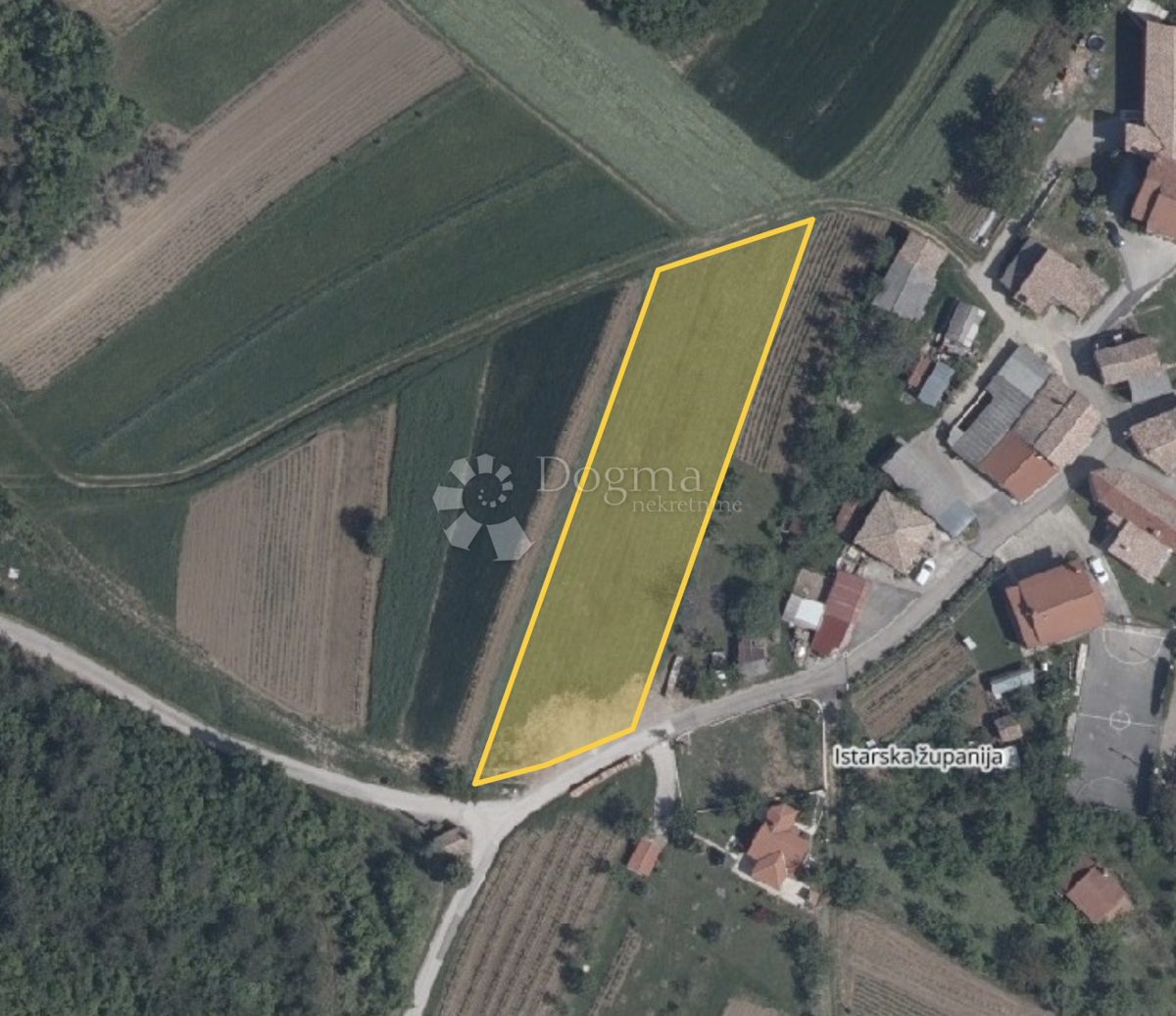 Terreno nella zona edificabile Draguć-Zajerci