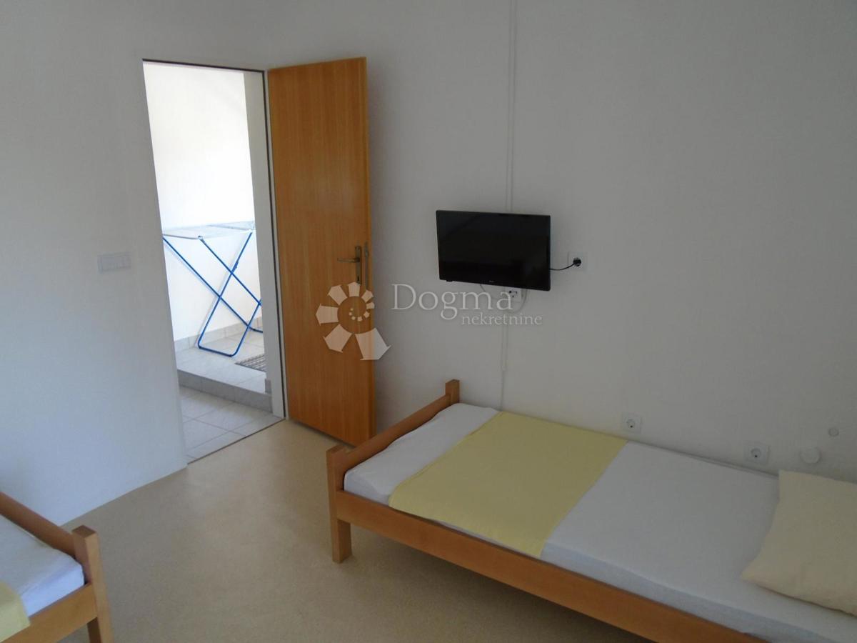 ROGOZNICA - CASA TERZA FILA DAL MARE CON VISTA