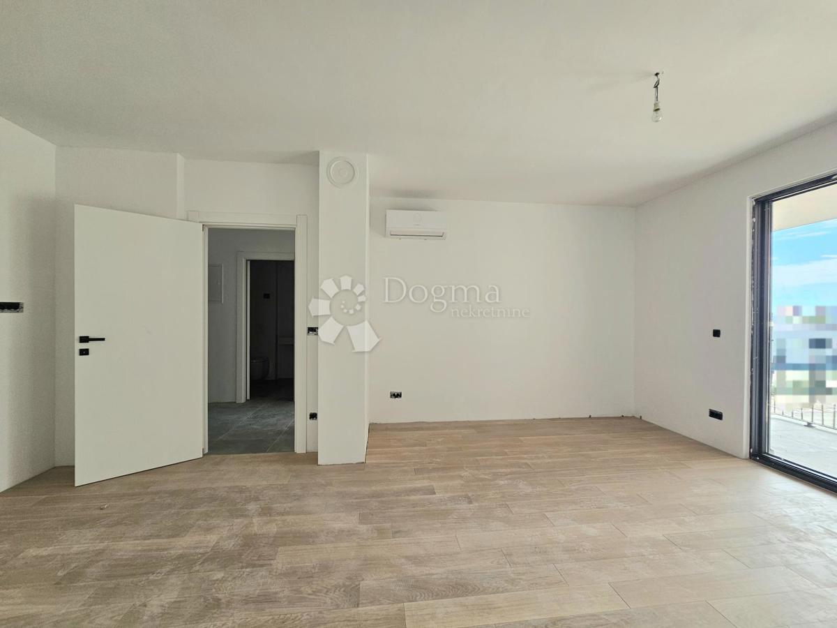 Umago, nuova costruzione,